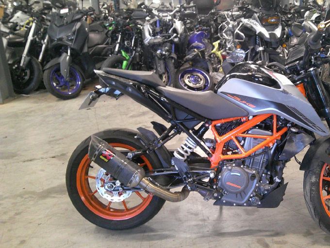 KTM 390 DUKE 4