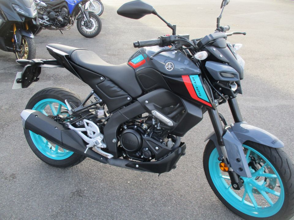 YAMAHA MT-125 ABS 4