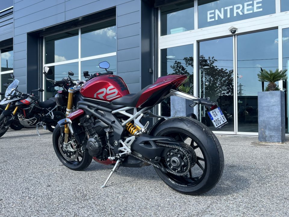 TRIUMPH SPEED TRIPLE 1200 RS 4