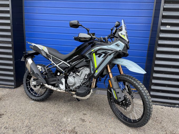 CF MOTO MT 450 4