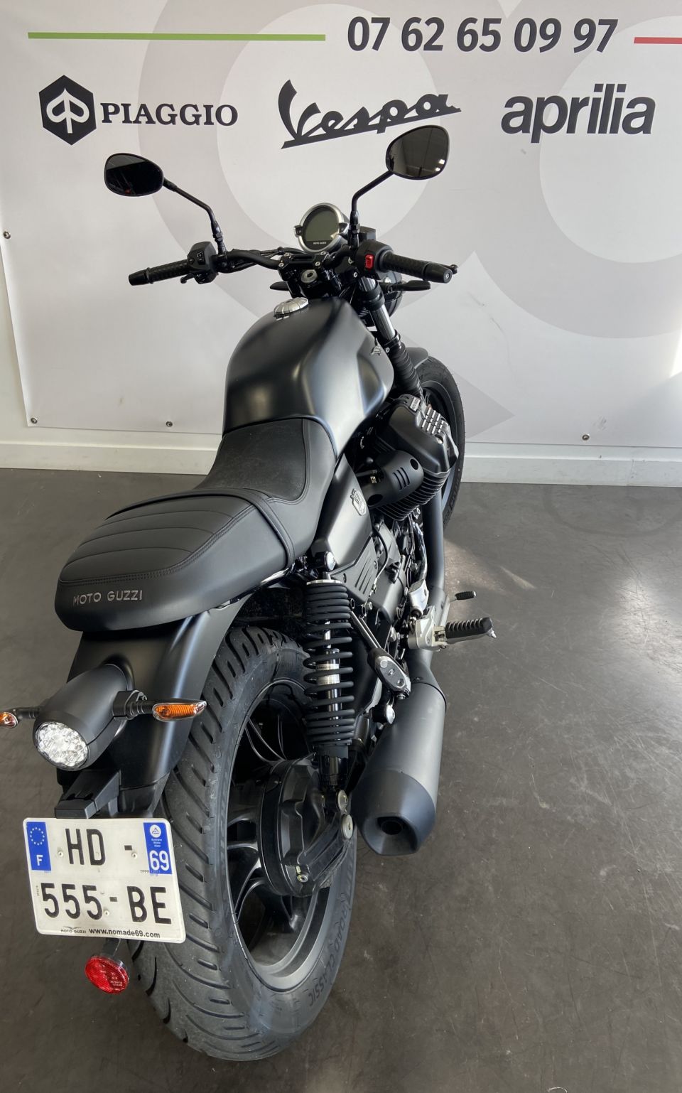 MOTO GUZZI V7 STONE 4