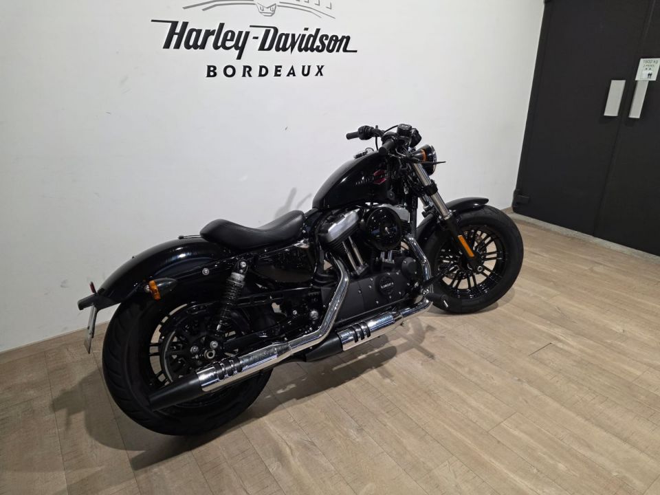 HARLEY-DAVIDSON SPORTSTER FORTY-EIGHT 1200 4