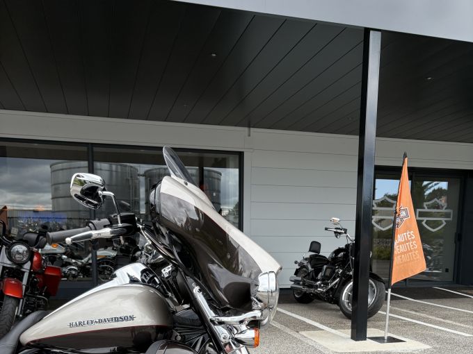 HARLEY-DAVIDSON TOURING ULTRA LIMITED 1745 LOW 4