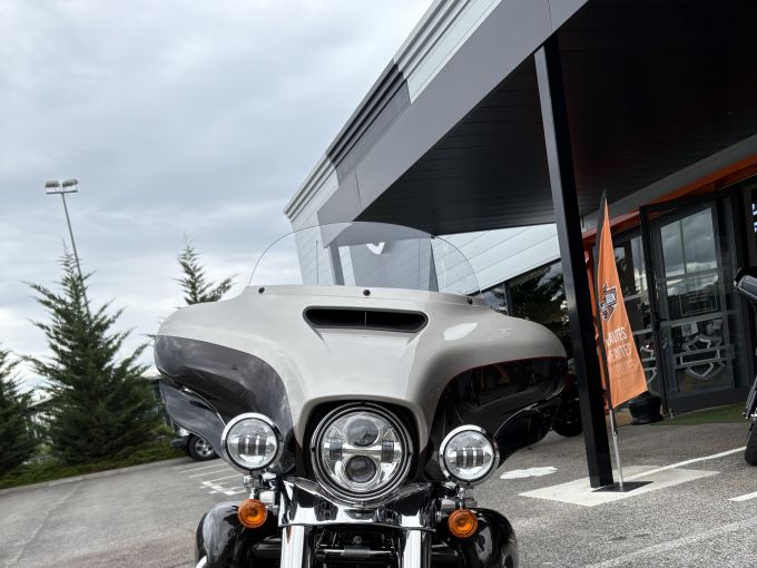 HARLEY-DAVIDSON TOURING ULTRA LIMITED 1745 LOW 4