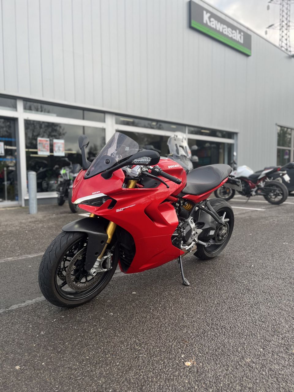 DUCATI SUPERSPORT 937 4