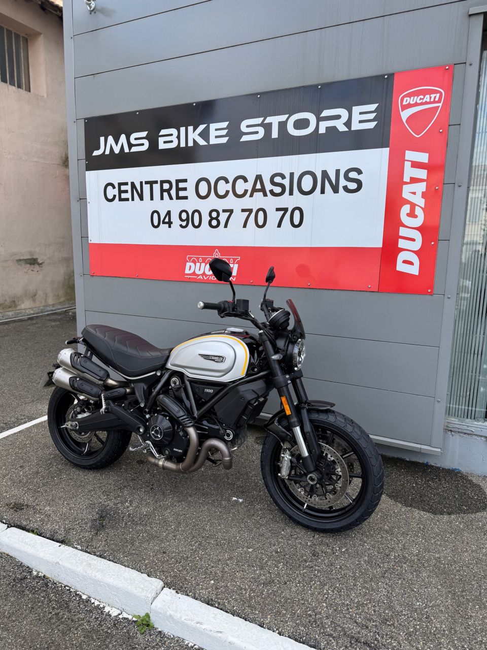 DUCATI SCRAMBLER 4