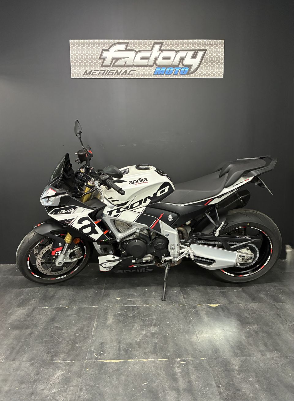 APRILIA TUONO 1100 V4 4