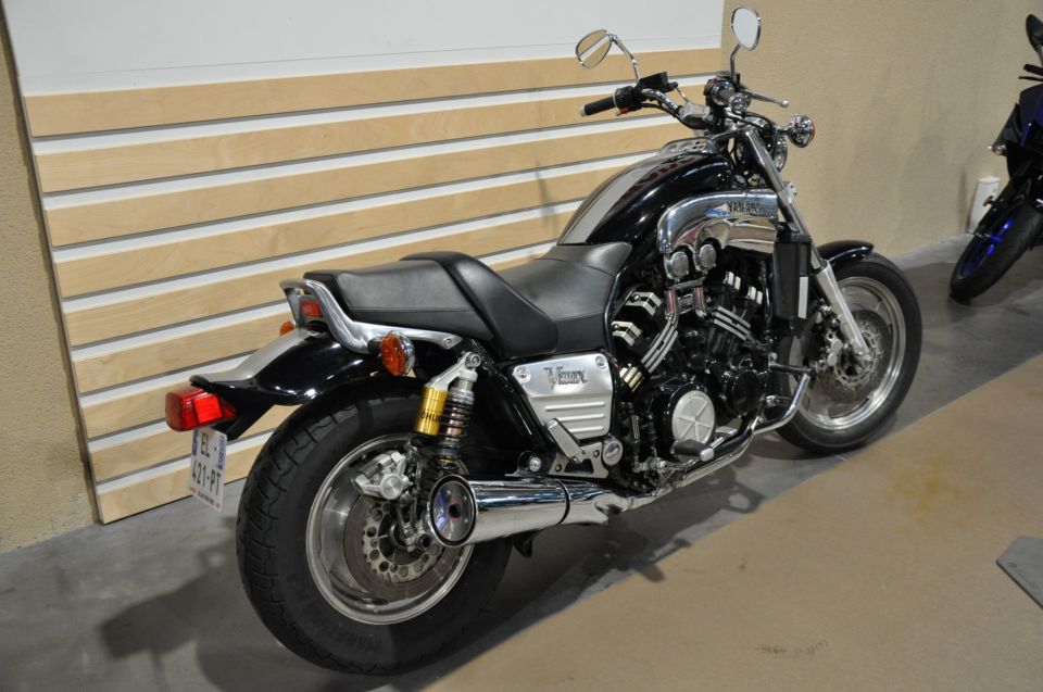 YAMAHA V MAX 1200 4
