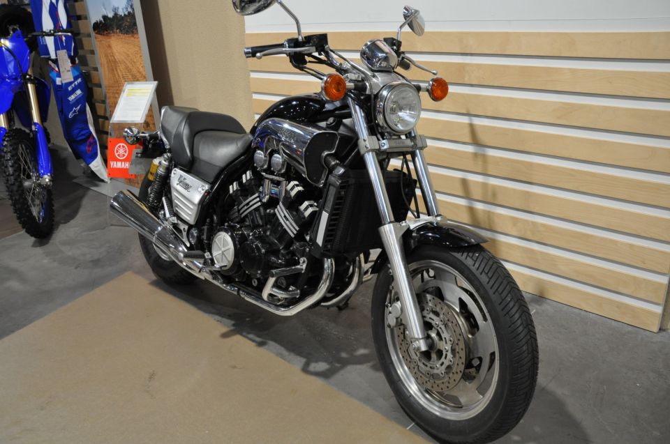 YAMAHA V MAX 1200 4