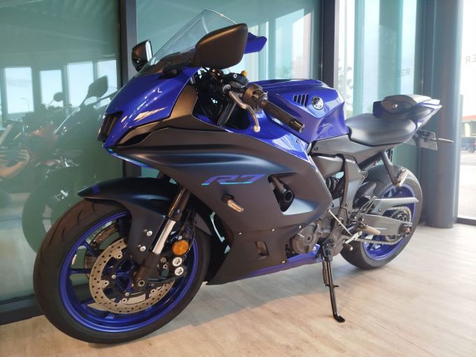YAMAHA R7 35KW 4