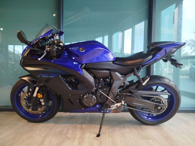 YAMAHA R7 35KW 4
