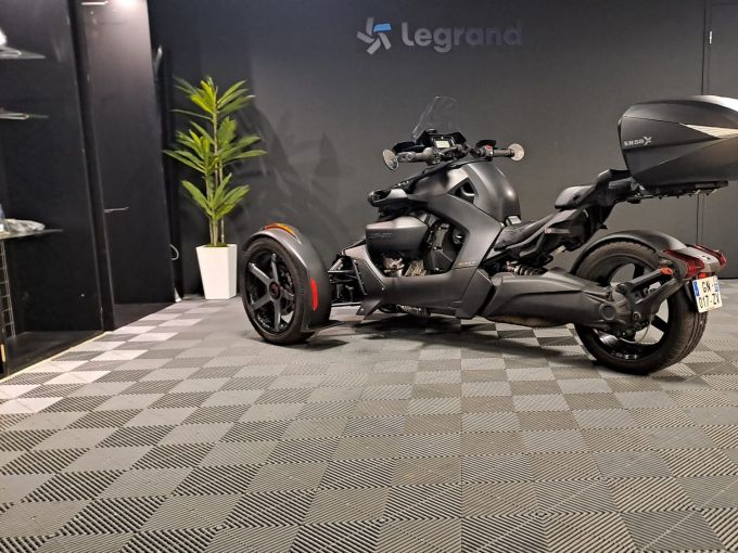 CAN-AM RYKER 900 SPORT 4