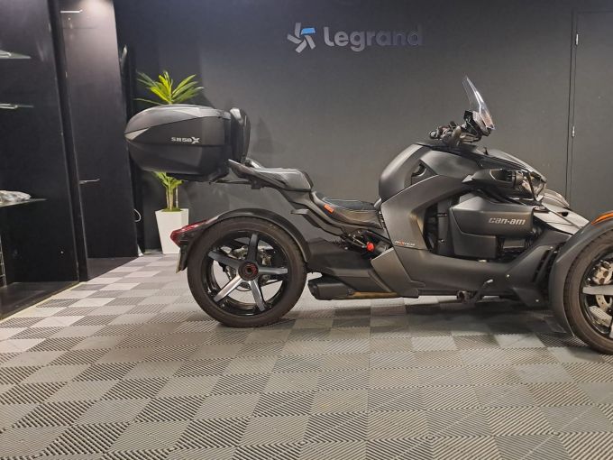 CAN-AM RYKER 900 SPORT 4