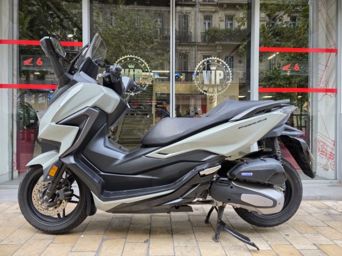 HONDA FORZA 125 4