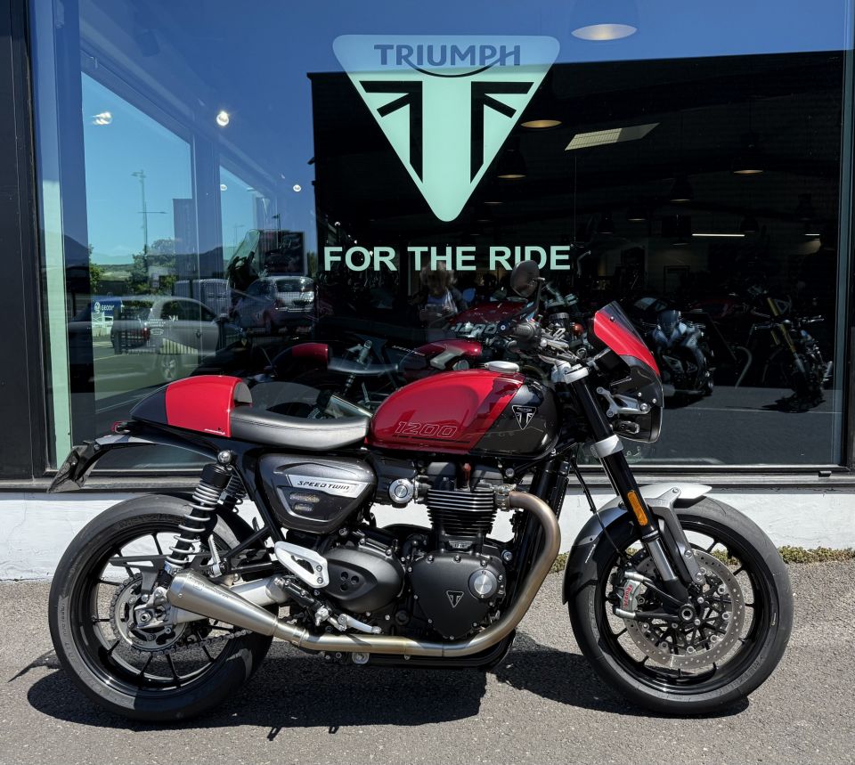 TRIUMPH SPEED TWIN 1200 4