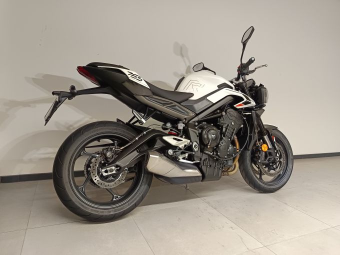 TRIUMPH STREET TRIPLE 765 R 4