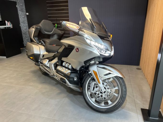 HONDA GL1800 GOLDWING 4