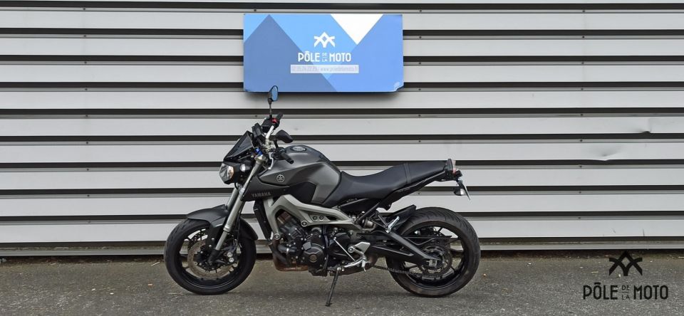 YAMAHA MT-09 ABS 4