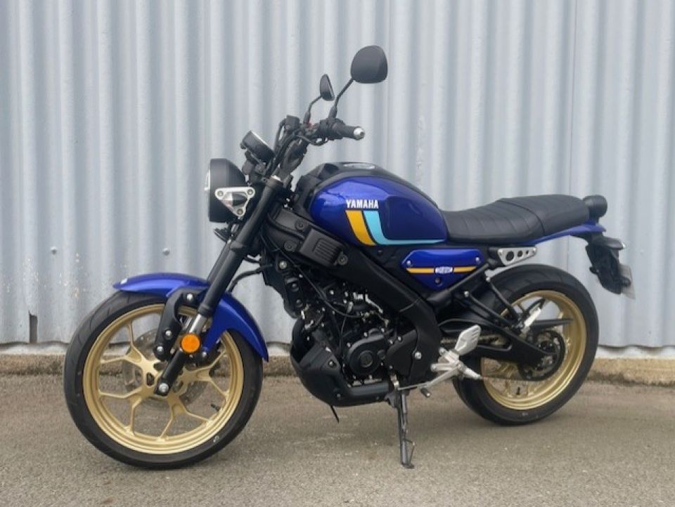YAMAHA XSR 125 4