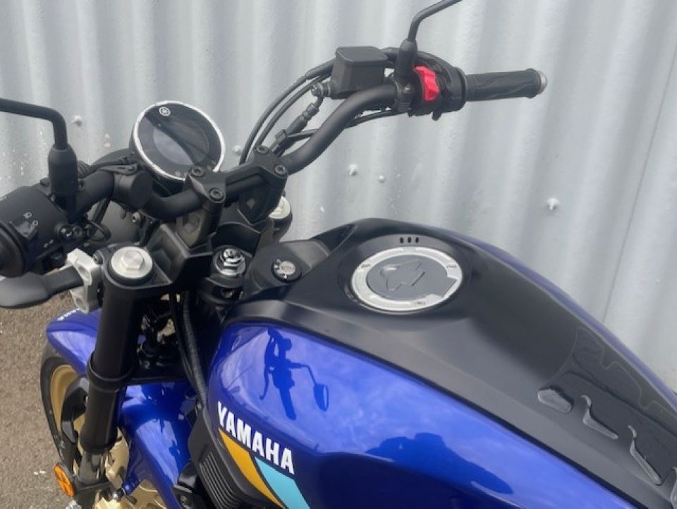 YAMAHA XSR 125 4