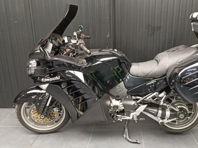 KAWASAKI GTR 1400 4
