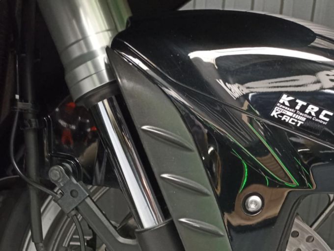 KAWASAKI GTR 1400 4