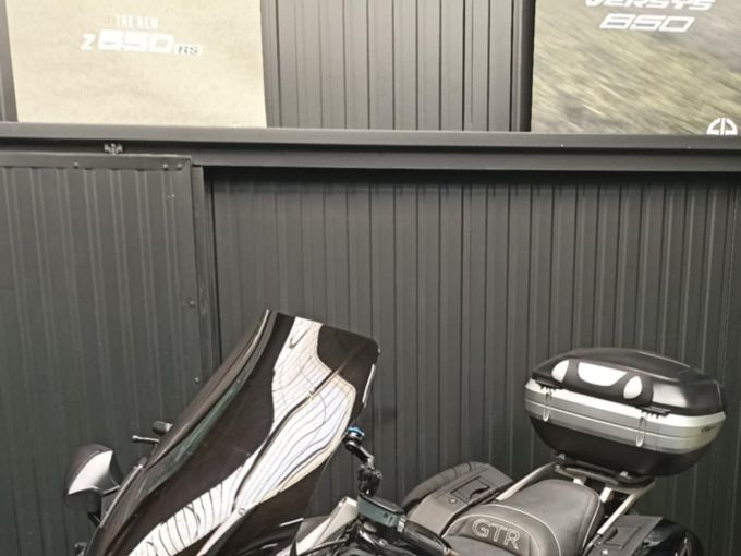 KAWASAKI GTR 1400 4