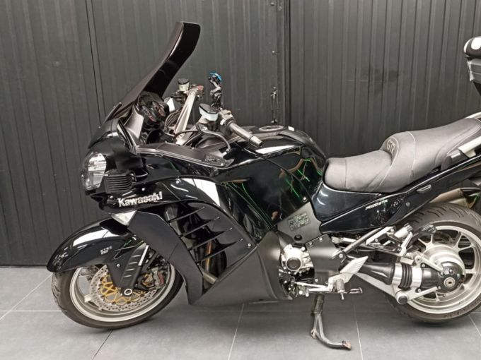 KAWASAKI GTR 1400 4