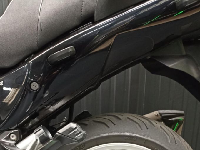 KAWASAKI GTR 1400 4