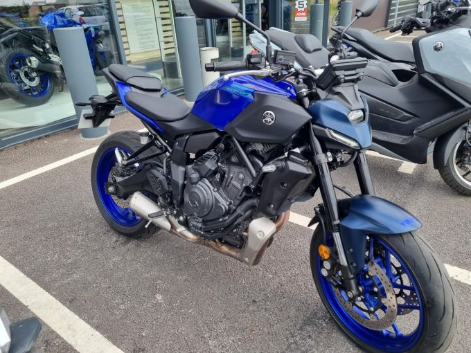 YAMAHA MT-07 Y-AMT 4