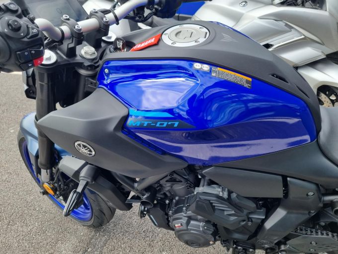 YAMAHA MT-07 Y-AMT 4