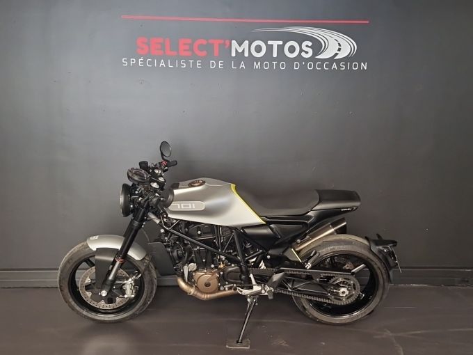 HUSQVARNA VITPILEN 701 4