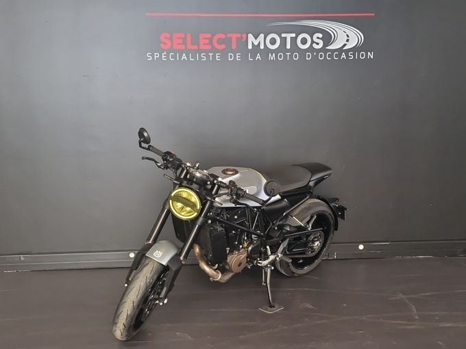 HUSQVARNA VITPILEN 701 4
