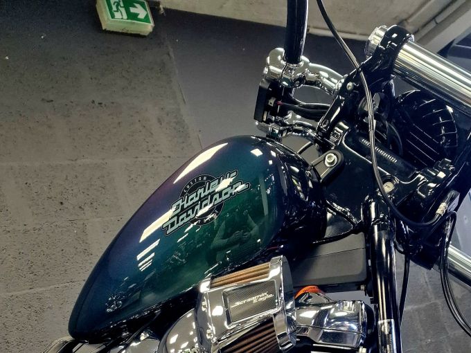 HARLEY-DAVIDSON SOFTAIL BREAKOUT 1868 4