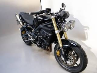 TRIUMPH STREET TRIPLE 675 - 2009