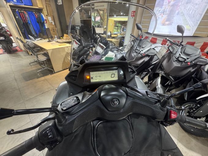 YAMAHA TRICITY 300 4