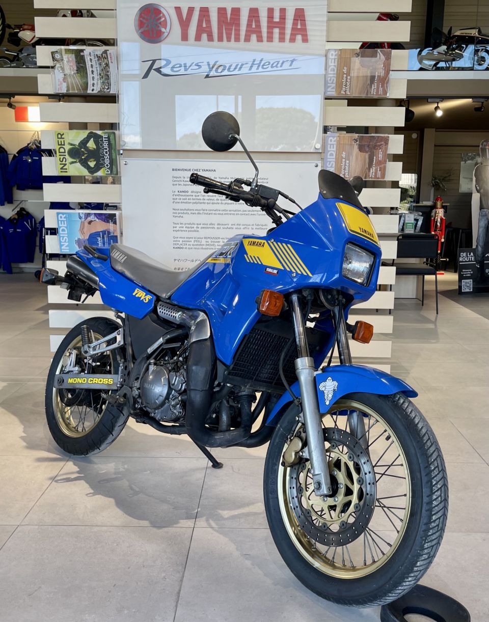 YAMAHA TDR 240 4