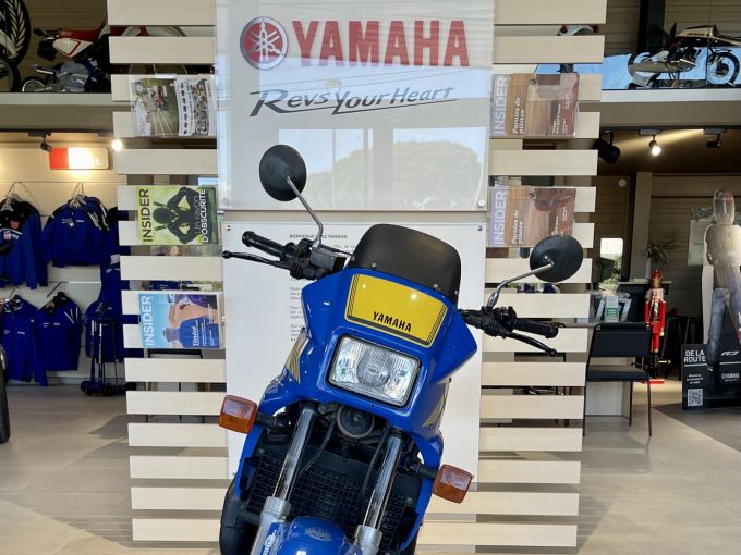 YAMAHA TDR 240 4