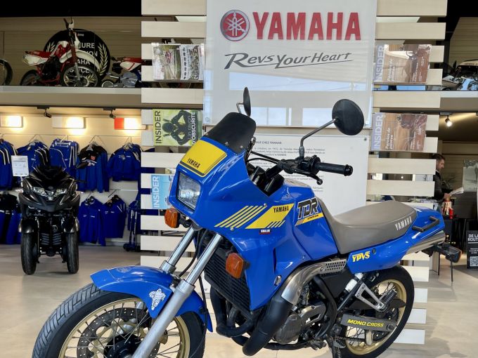 YAMAHA TDR 240 4