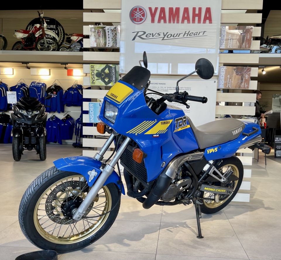 YAMAHA TDR 240 4
