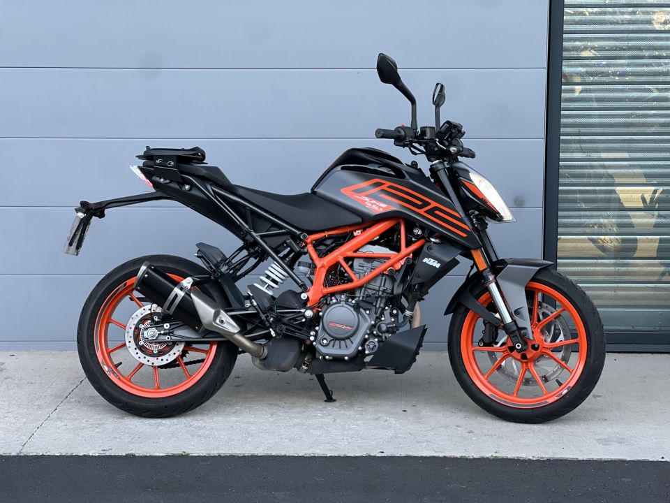 KTM 125 DUKE ABS 4