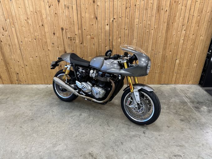 TRIUMPH THRUXTON 1200 R 4