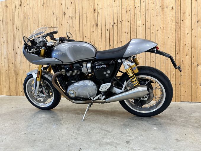 TRIUMPH THRUXTON 1200 R 4