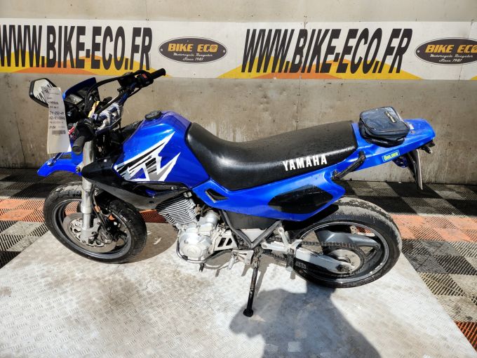 YAMAHA XTE 4