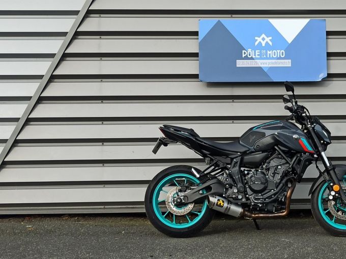 YAMAHA MT-07 (47.5CV) 4