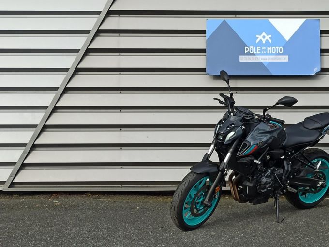 YAMAHA MT-07 (47.5CV) 4