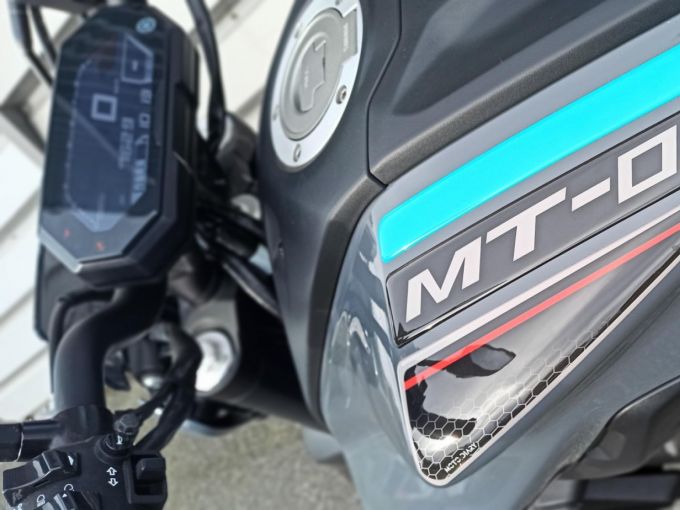 YAMAHA MT-07 (47.5CV) 4