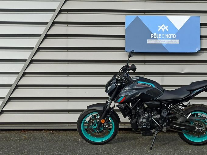 YAMAHA MT-07 (47.5CV) 4