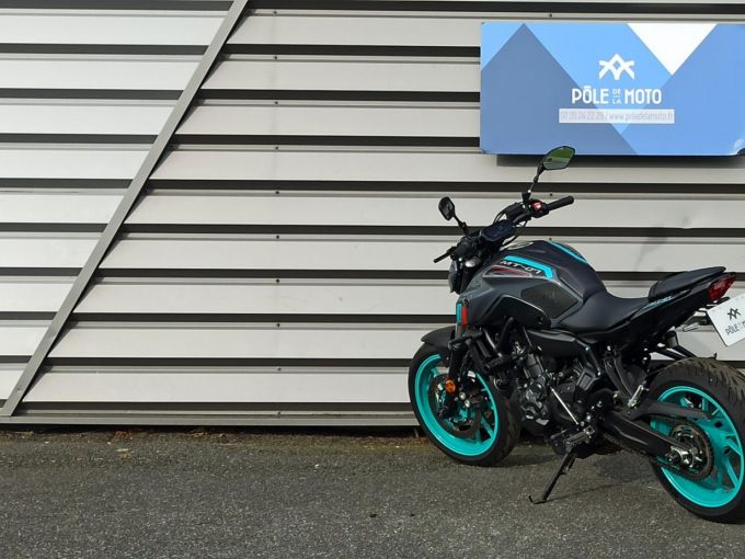 YAMAHA MT-07 (47.5CV) 4
