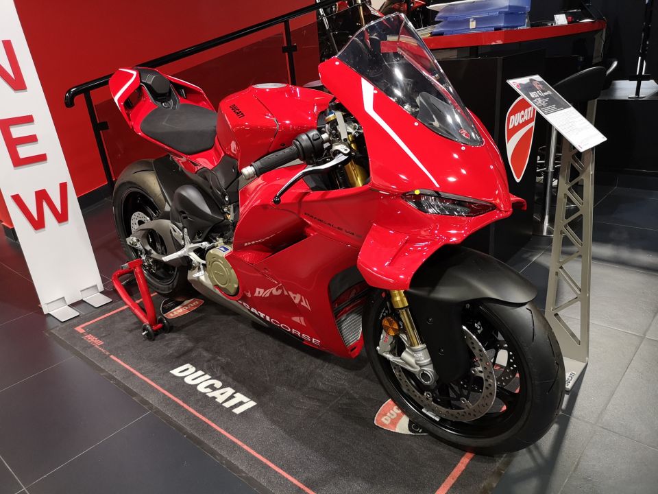 DUCATI PANIGALE 1103 V4 4